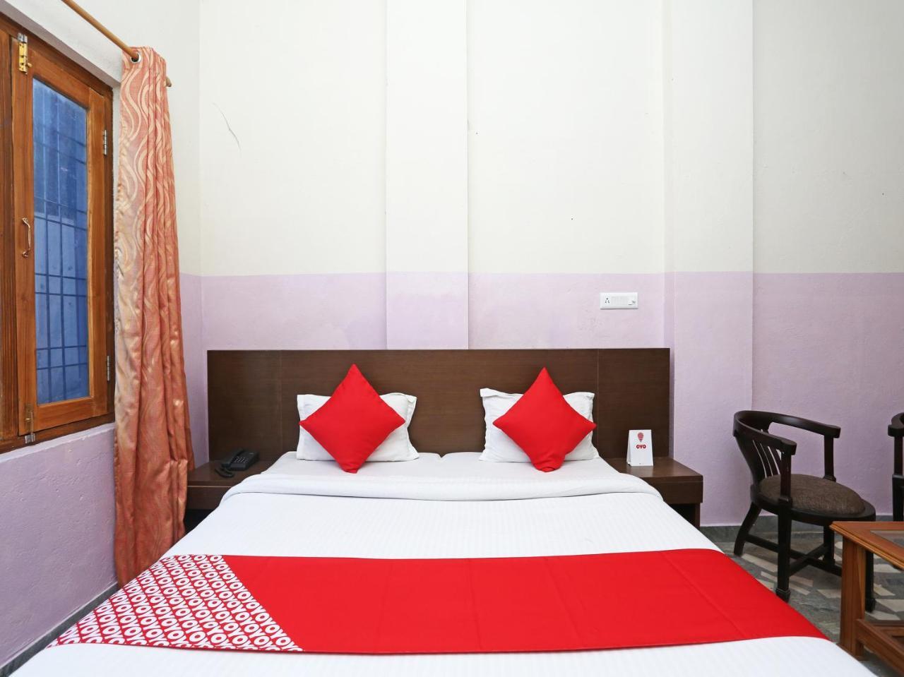 Oyo 19638 Hotel Jay Continental Алмора Екстериор снимка