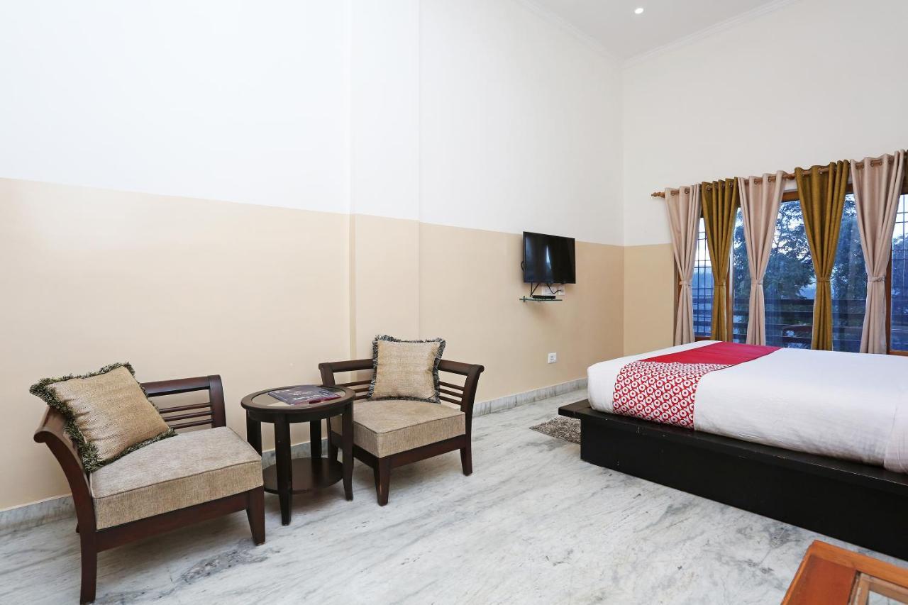 Oyo 19638 Hotel Jay Continental Алмора Екстериор снимка