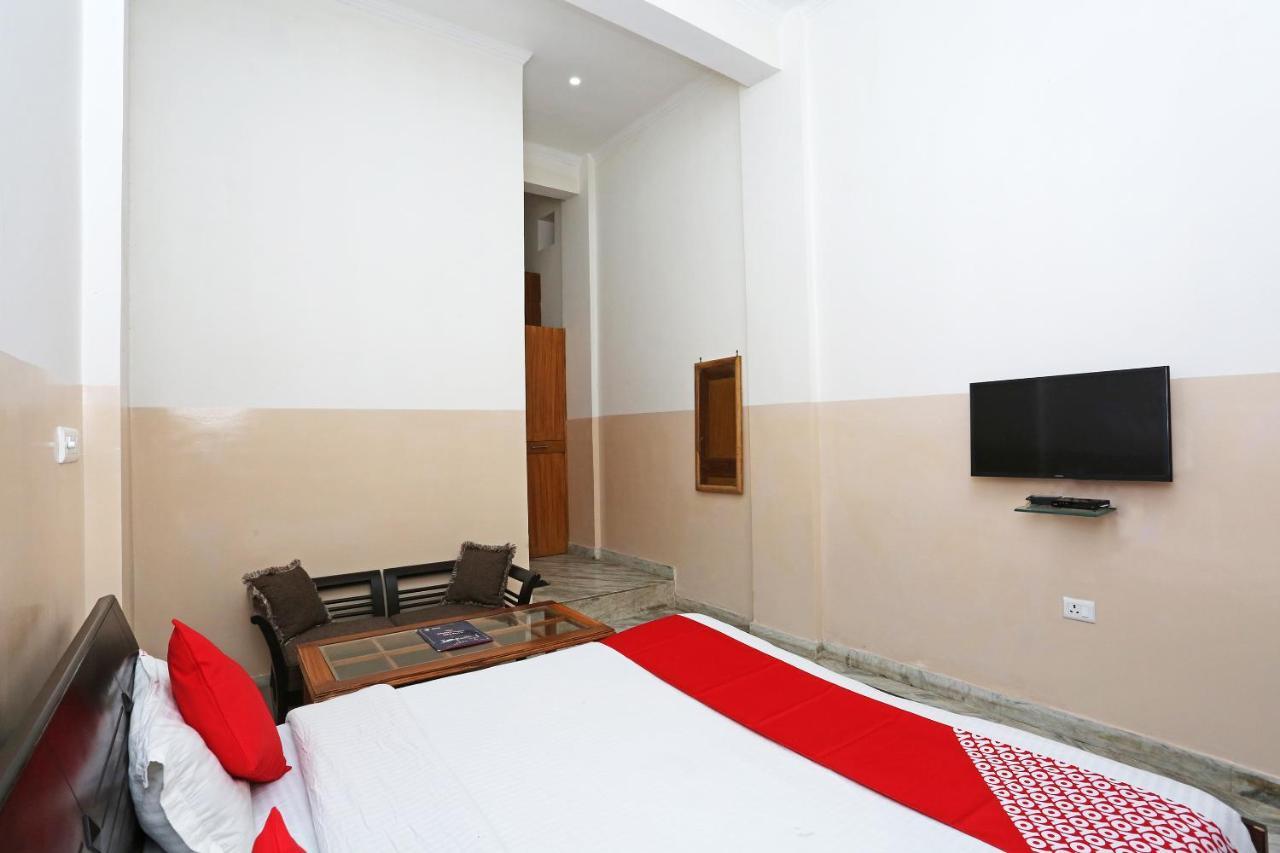 Oyo 19638 Hotel Jay Continental Алмора Екстериор снимка