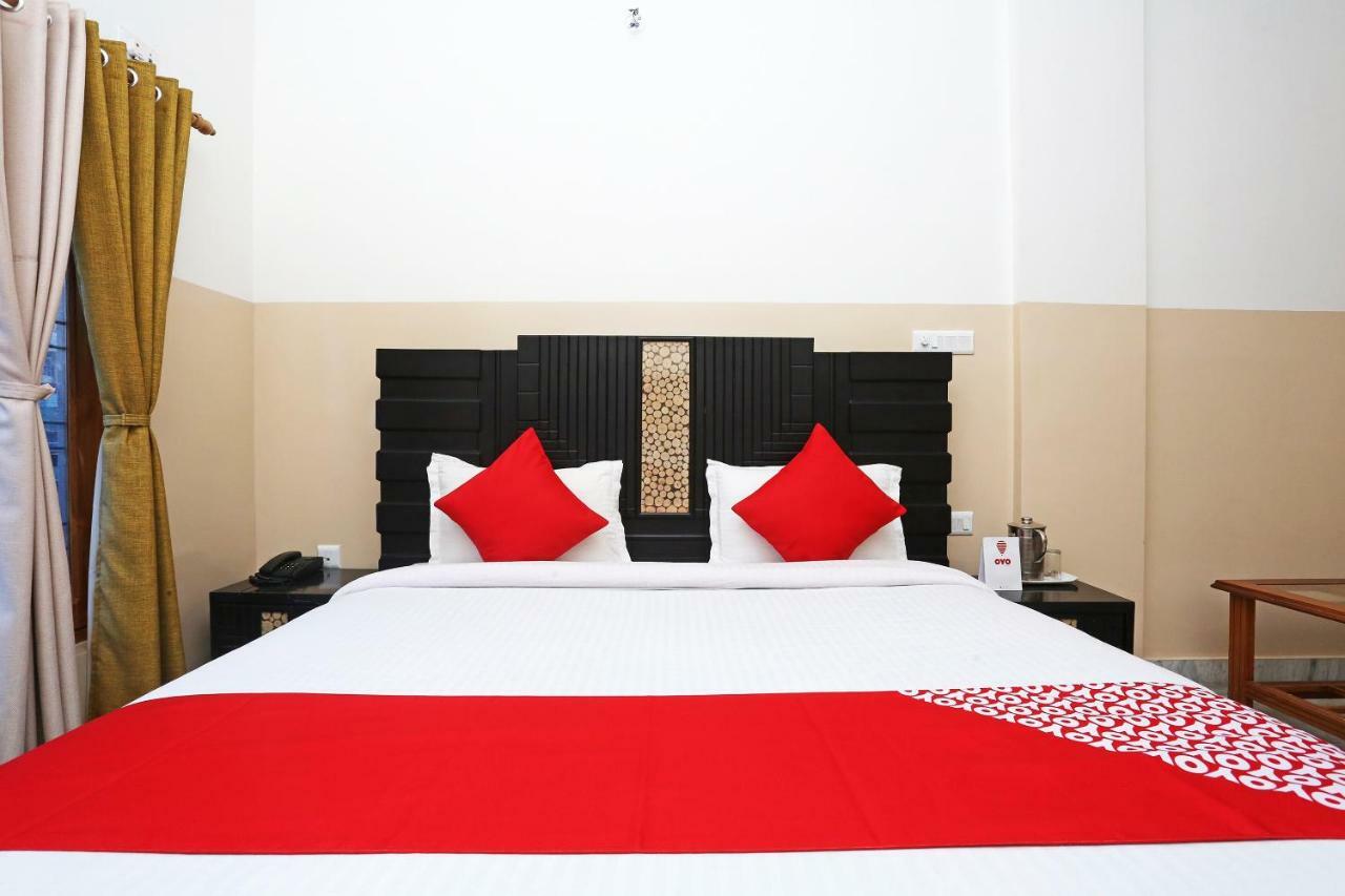 Oyo 19638 Hotel Jay Continental Алмора Екстериор снимка