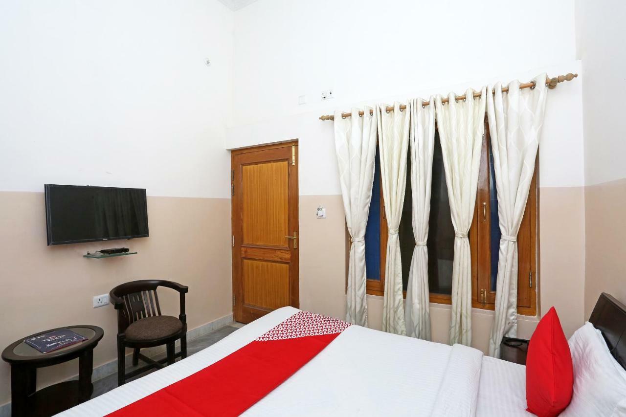Oyo 19638 Hotel Jay Continental Алмора Екстериор снимка