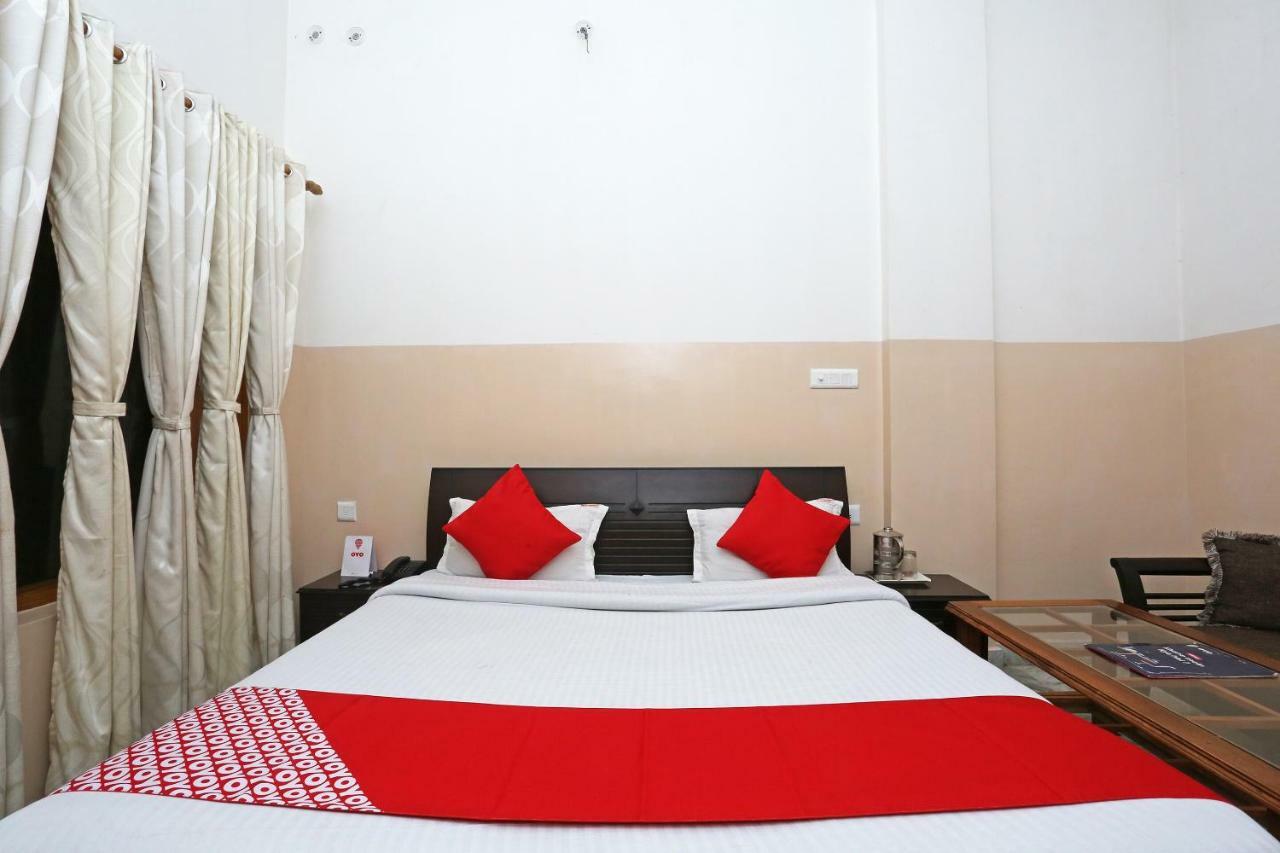 Oyo 19638 Hotel Jay Continental Алмора Екстериор снимка